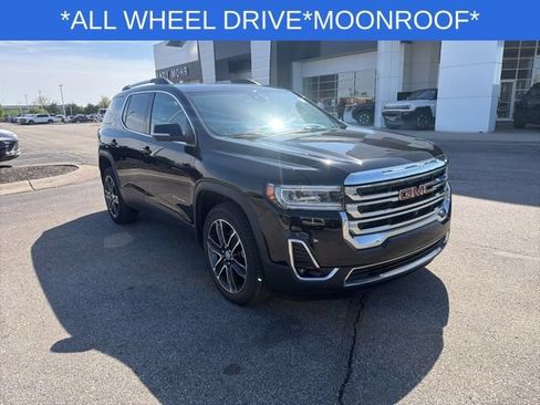 Used 2023 GMC Acadia SLT w/ Technology Package AWD/4WD image 3