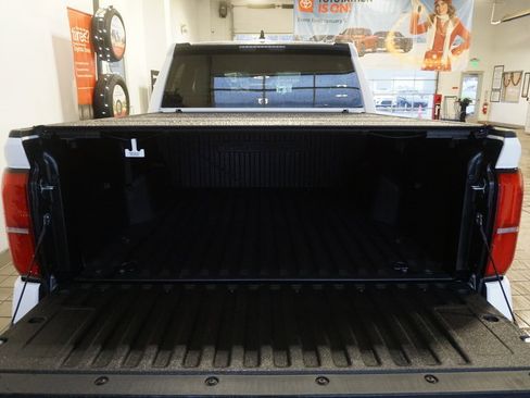 New 2026 Toyota Tacoma SR5 image 18