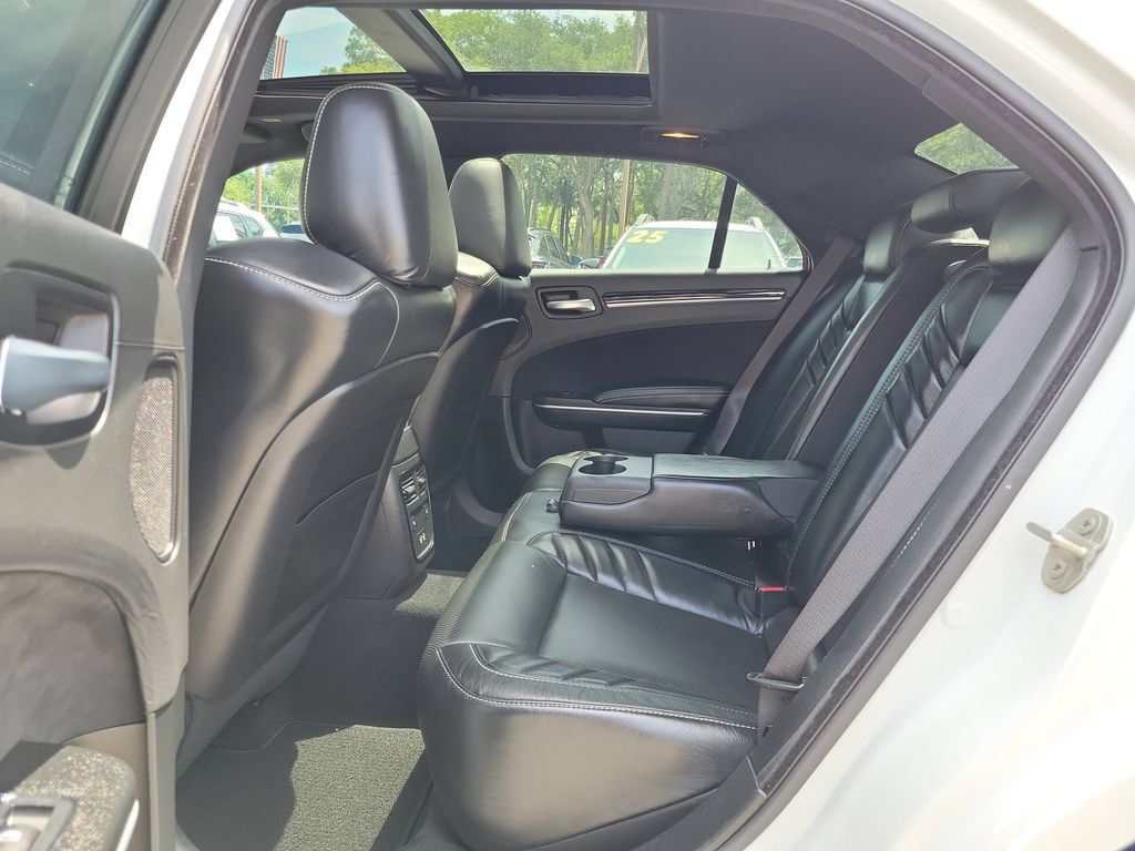 Used 2023 Chrysler 300 C RWD image 12