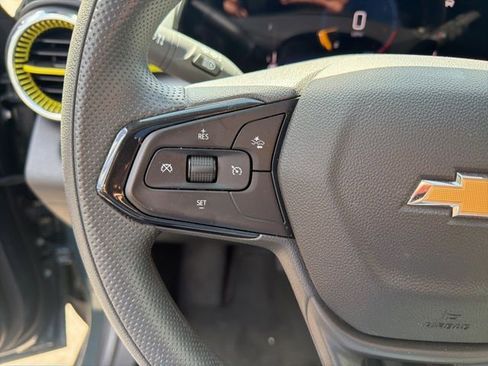 Used 2025 Chevrolet Trax LT image 22