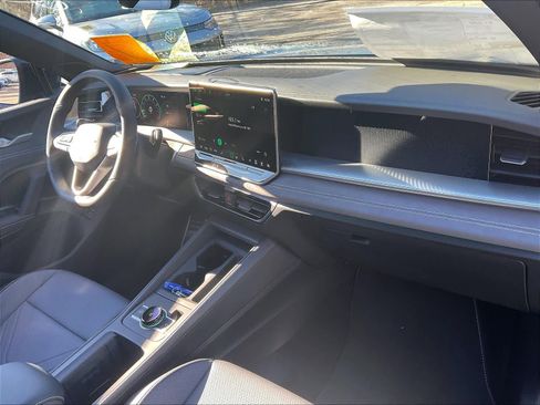 New 2026 Volkswagen Tiguan SE R-Line image 10