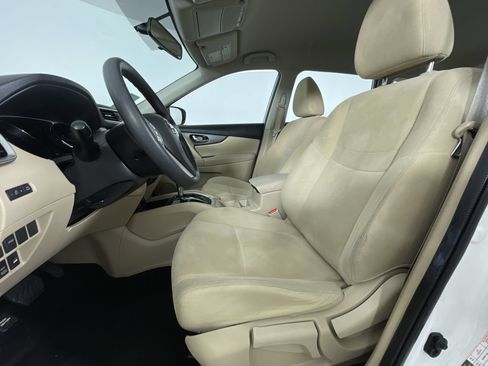 Used 2016 Nissan Rogue S AWD/4WD image 15