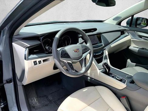 Certified 2023 Cadillac XT5 Premium Luxury FWD image 14