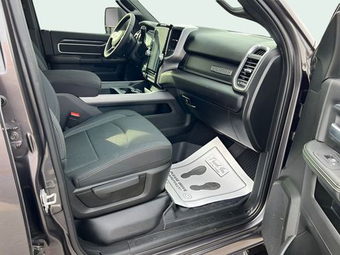 Used 2025 RAM 3500 Big Horn image 25