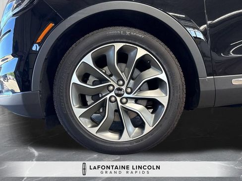 Certified 2022 Lincoln Nautilus Reserve AWD/4WD image 34