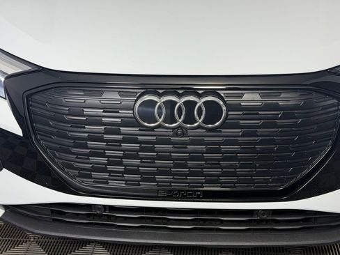 Used 2025 Audi Q4 e-tron Premium w/ Convenience Package RWD image 15