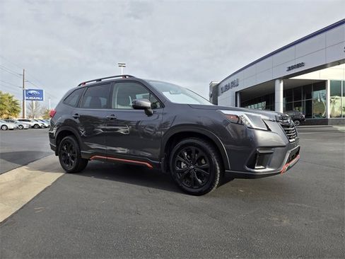 Used 2023 Subaru Forester Sport image 2