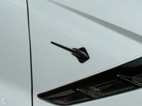 Used 2019 Chevrolet Corvette Stingray Coupe RWD image 7