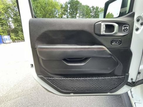 Used 2019 Jeep Wrangler Unlimited Rubicon AWD/4WD image 16