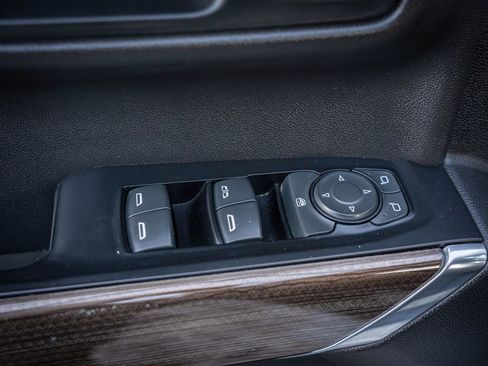 Used 2020 Chevrolet Silverado 1500 LT image 15