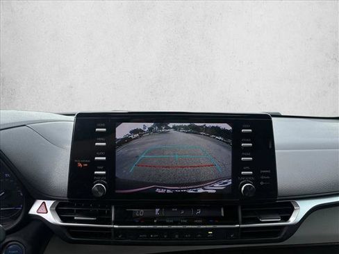 Used 2021 Toyota Sienna XLE FWD image 19