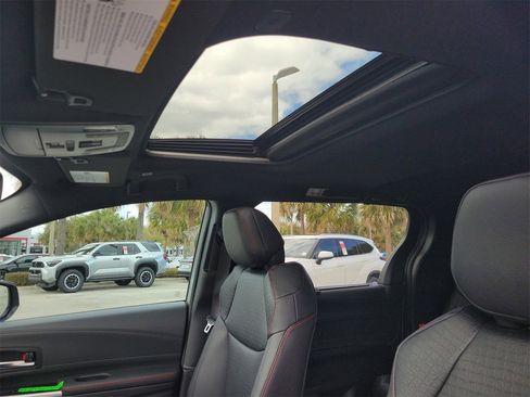 New 2026 Toyota Sienna XSE image 19