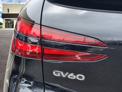 Used 2025 Genesis GV60 Advanced image 9
