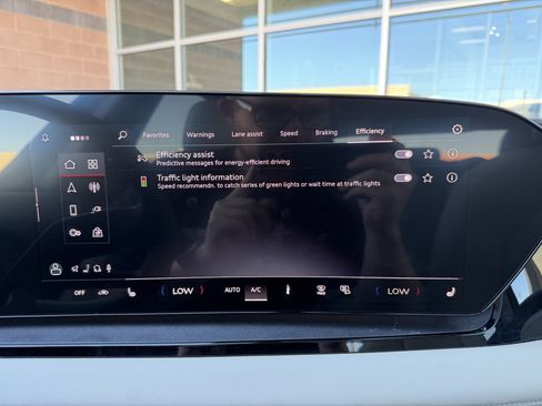 Used 2025 Audi Q6 e-tron Premium w/ Convenience Package image 26