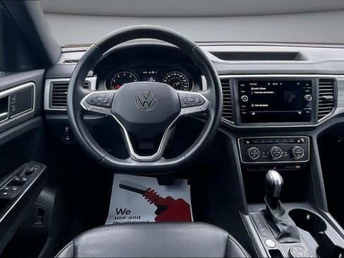 Used 2020 Volkswagen Atlas Cross Sport SE w/ Panoramic Sunroof Package image 8