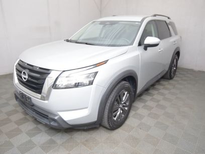 Used 2022 Nissan Pathfinder SV