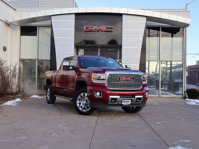 Used 2019 GMC Sierra 2500 Denali w/ Duramax Plus Package