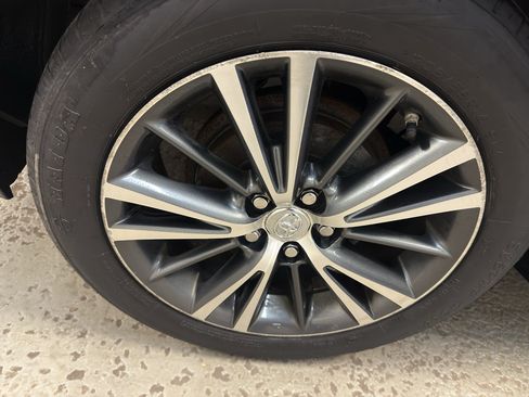 Used 2018 Toyota Corolla LE w/ LE Premium Package w/Moonroof FWD image 33