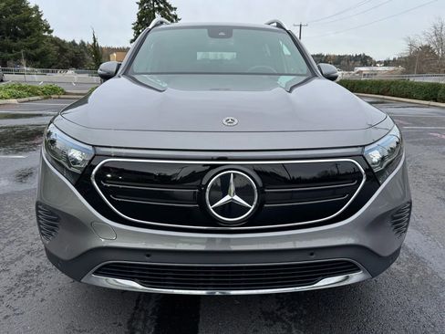 Used 2023 Mercedes-Benz EQB 300 4MATIC w/ Exclusive Package image 3