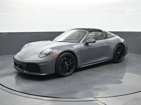 Certified 2026 Porsche 911 Targa 4 GTS AWD/4WD image 1