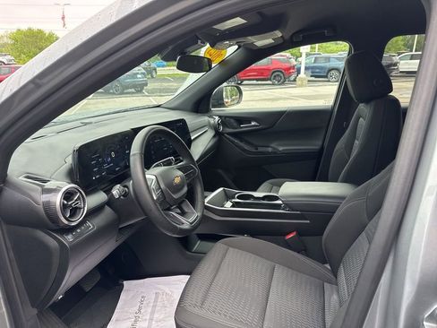 Used 2025 Chevrolet Equinox LT AWD/4WD image 43
