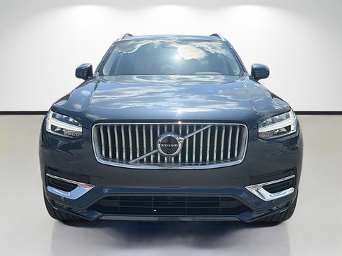 Used 2025 Volvo XC90 B5 Plus w/ Protection Package Premier AWD/4WD image 8