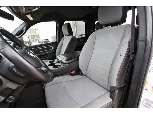 Used 2024 RAM 3500 Big Horn image 26