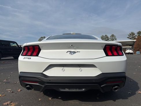 New 2026 Ford Mustang Coupe image 4