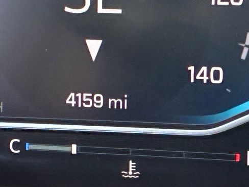 Used 2025 Chevrolet Silverado 1500 LT Trail Boss w/ Convenience Package II image 19