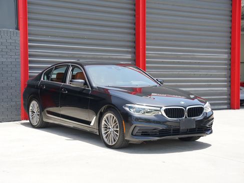 Used 2020 BMW 540i xDrive w/ Premium Package AWD/4WD image 6