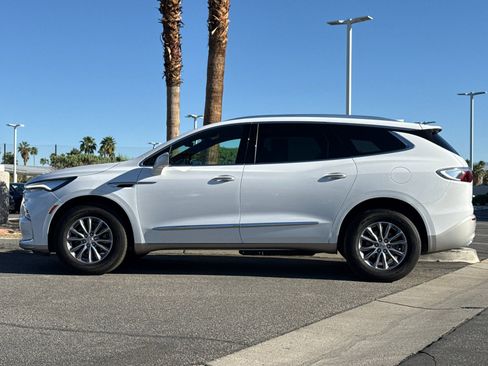Used 2024 Buick Enclave Premium image 6