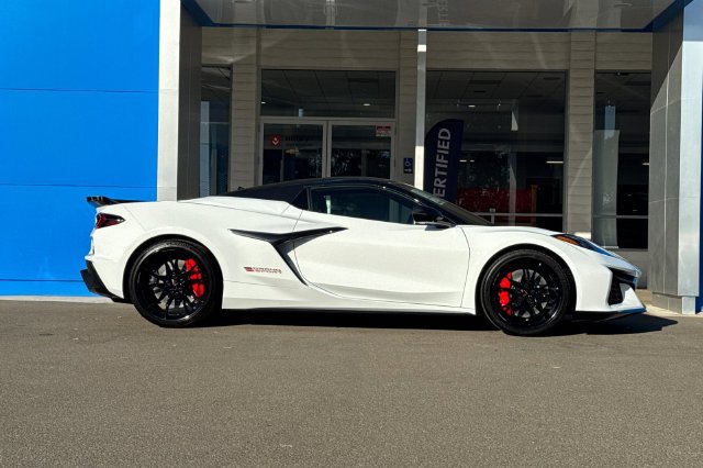 New 2027 Chevrolet Corvette Grand Sport RWD image 5