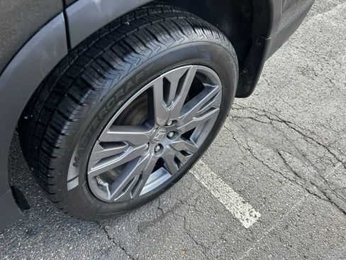 Used 2022 Honda Pilot Sport image 18