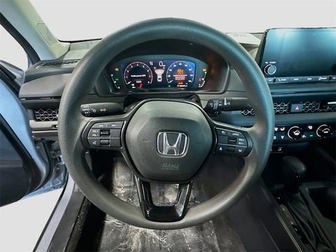 Used 2023 Honda Accord EX image 7