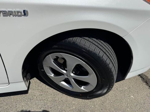 Used 2013 Toyota Prius Four image 35