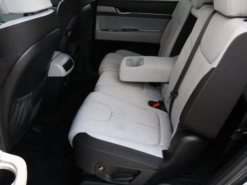 Used 2020 Hyundai Palisade SE FWD image 19