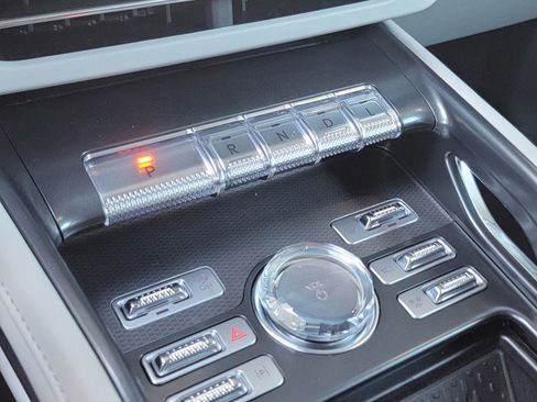 New 2026 Lincoln Nautilus Premier w/ Equipment Group 102A image 20