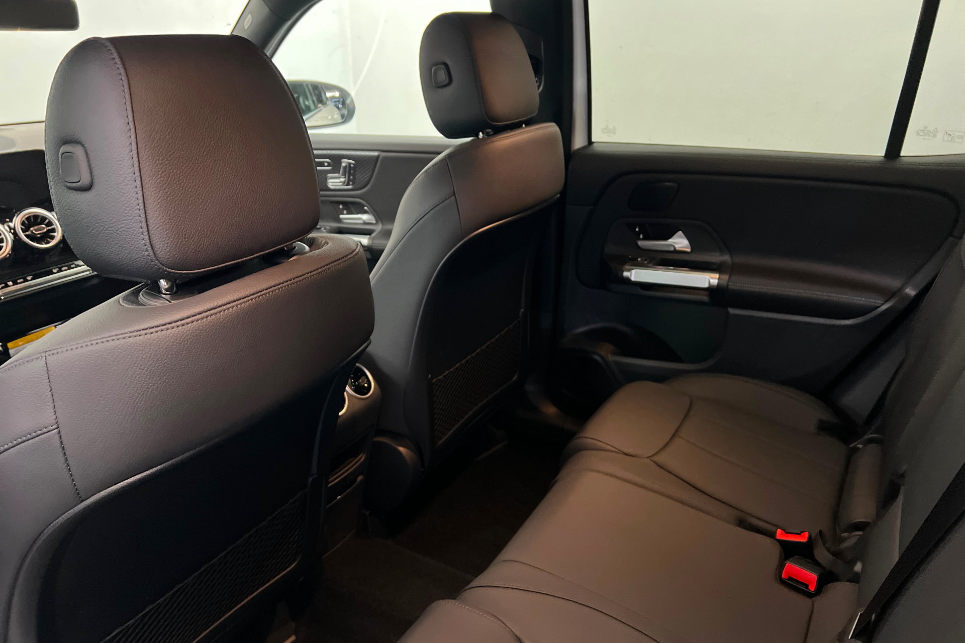New 2026 Mercedes-Benz GLB 250 4MATIC image 19