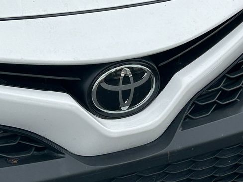 Used 2022 Toyota Camry SE image 11