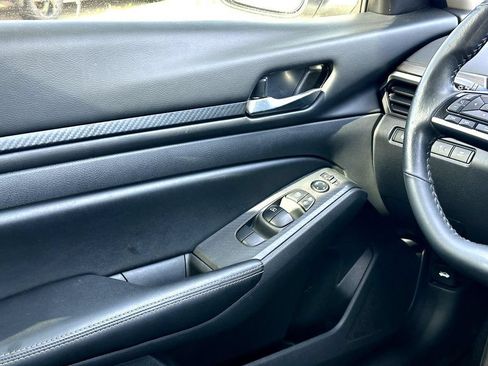 Used 2024 Nissan Altima 2.5 SV w/ SV Premium Package FWD image 28