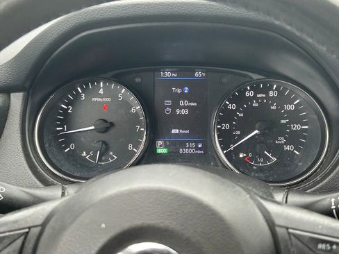 Used 2019 Nissan Rogue S w/ Special Edition Package FWD image 30