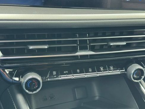 New 2026 Chevrolet Traverse LT w/ Driver Confidence Package FWD image 16