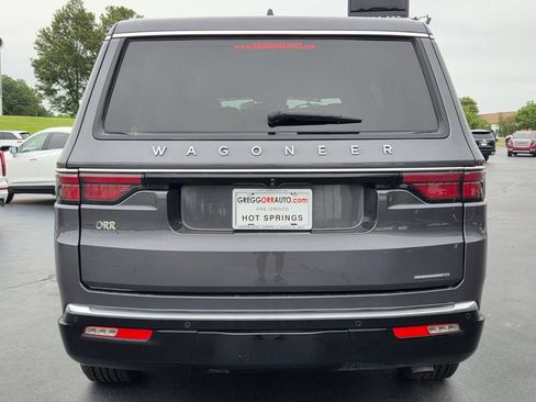 Used 2024 Jeep Wagoneer Series II w/ Flexible Seating Group AWD/4WD image 6