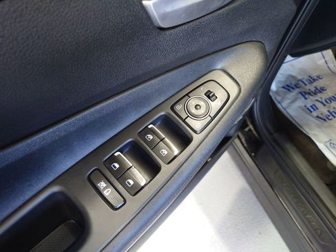 Used 2019 Hyundai Santa Fe SEL AWD/4WD image 12