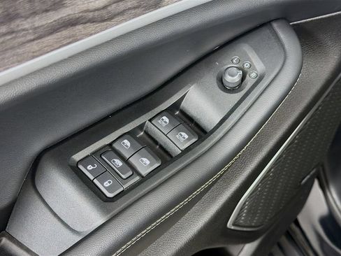 Used 2024 Jeep Grand Cherokee Limited 4xe AWD/4WD image 18