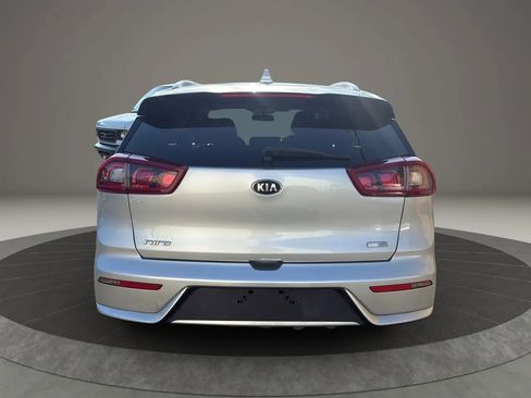 Used 2019 Kia Niro LX image 6