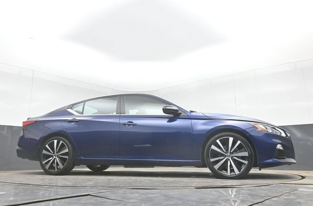 Used 2022 Nissan Altima 2.5 SR FWD image 46