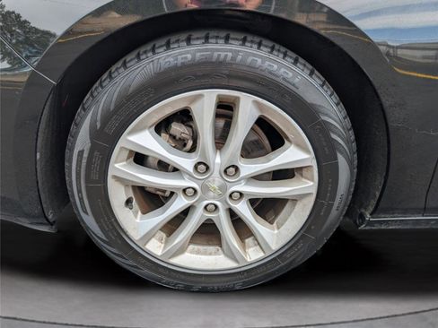 Used 2016 Chevrolet Malibu LT image 31