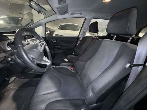 Used 2011 Honda Fit Sport image 6