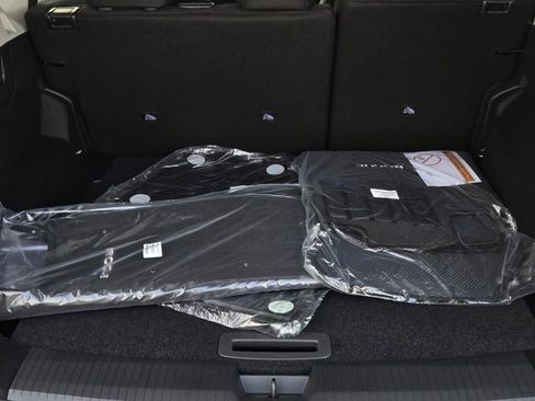 New 2026 Nissan Rogue S image 9